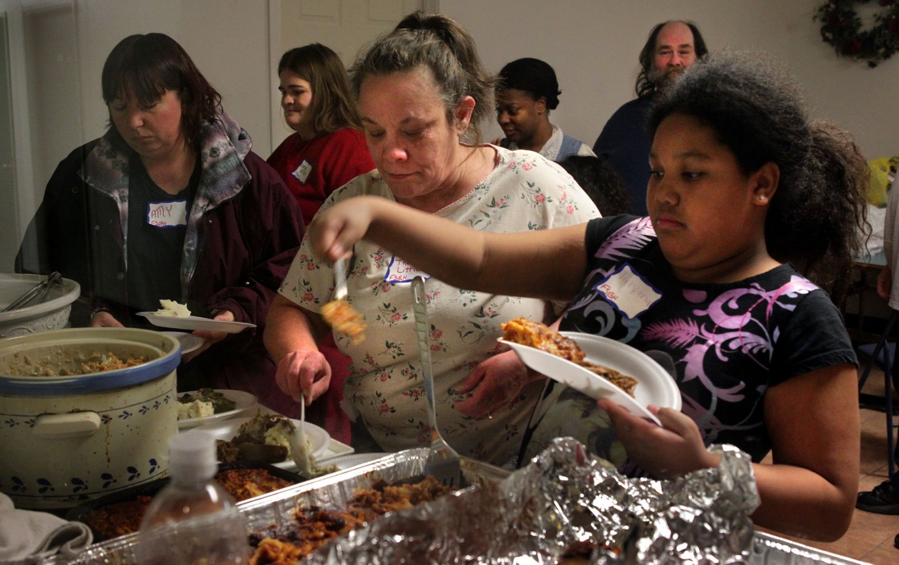 Christmas comes to the homeless at Wentzville's Budget Inn